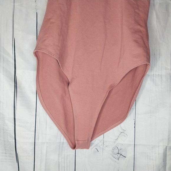 Forever 21 V-Neck Bodysuit in Pink - Picture 6 of 12